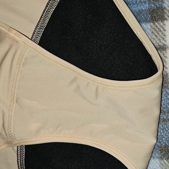 Bali Hi-cut Panties With Leak Protection Liner 2X Size 9 - Picture 3 of 5
